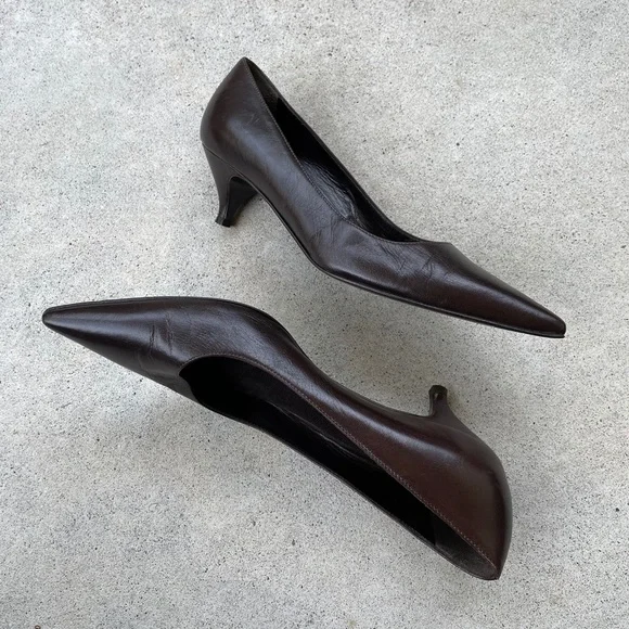 Fendi Dark Brown Leather Kitten Heel Pointed Toe Pumps - Size 35.5 - Picture 11 of 11